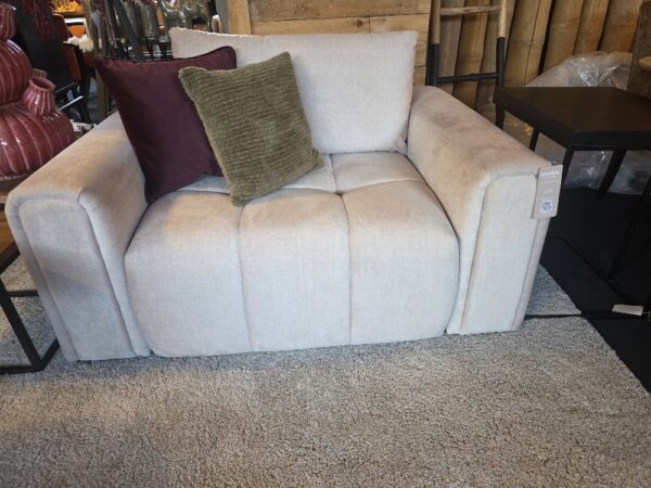 Liam-UrbanSofa-Loveseat-Showroommodel_Betim meubelen